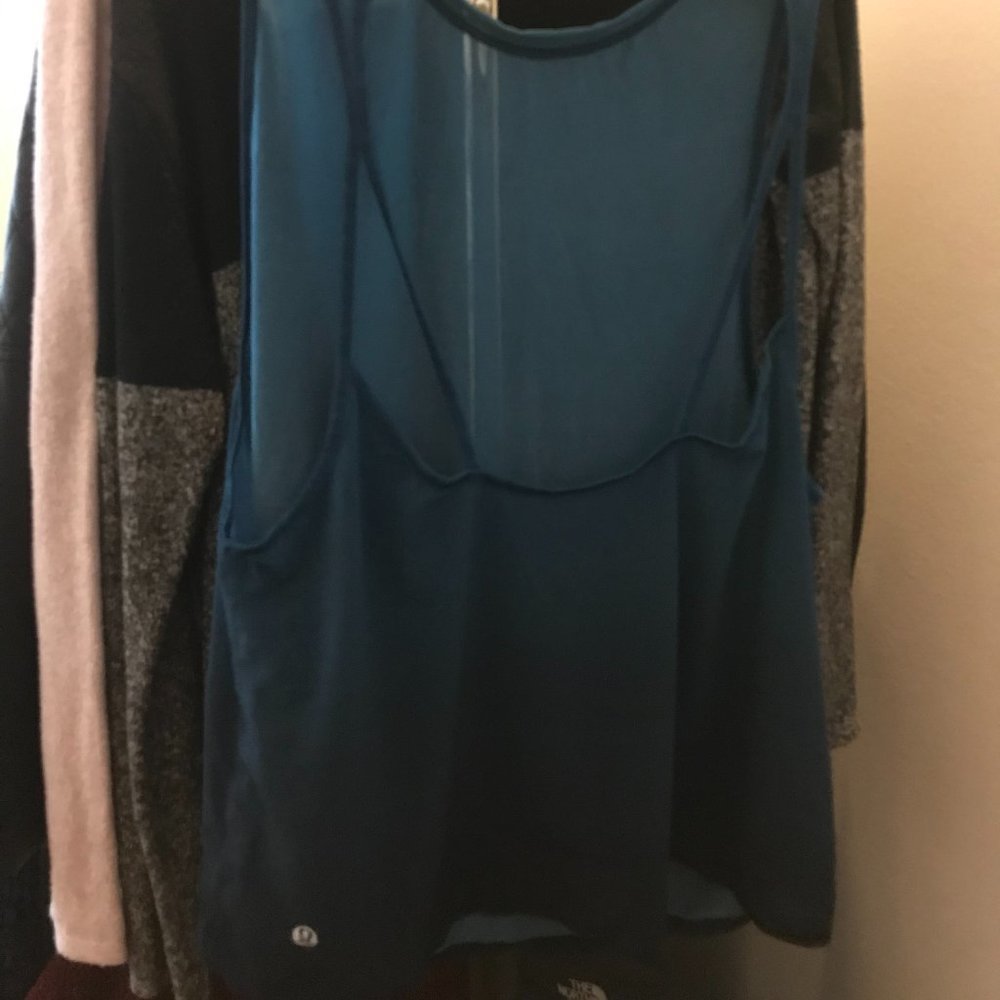 Blue Hombre Cut-Out Tank LULULEMON